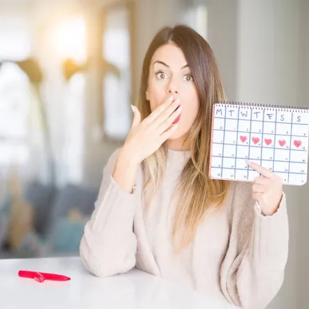 أعراض الدورة الشهرية قبل نزولها بعشرة أيام (المصدر: Adope Stock )