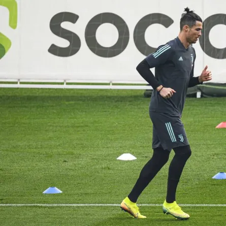 Juventus Portuguese forward Christiano Ronaldo attends a training session on the eve of the UEFA Champions League football match between Olympique Lyonnais and Juventus on February 25, 2020, at the Juventus Training Center in Turin. MARCO BERTORELLO / AFP