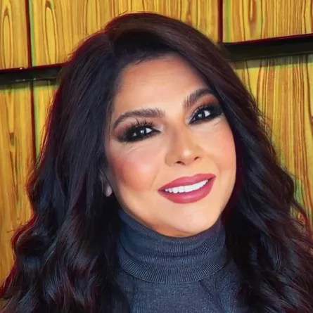 صباح الجزائري - الصورة من حسابها على فيسبوك