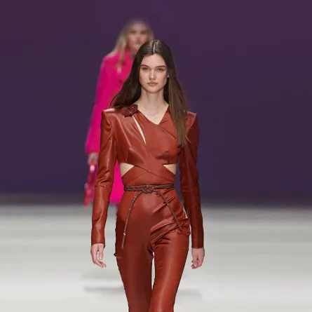 تنسيق الجمبسوت الجلد من جيني Genny