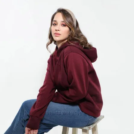 لانا الساحلي بسروال جينز كاجوال 