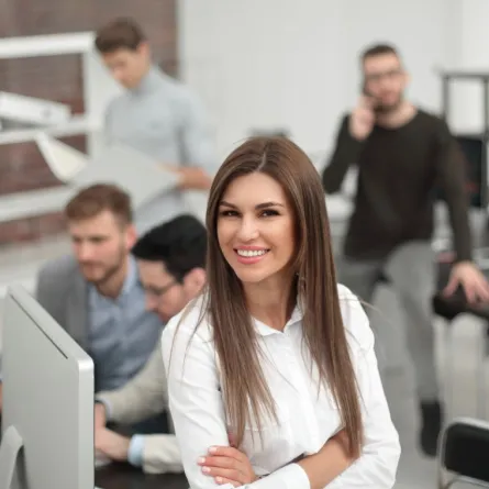 ما هي صفات الموظّف المتميّز في عمله؟