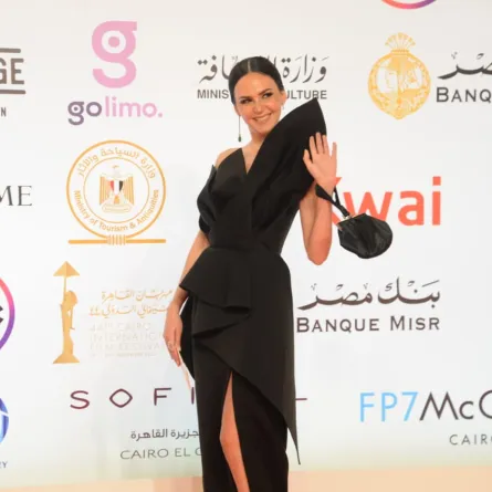 الممثلة راكين سعد ترتدي الفستان الأسود - الصورة خاصة لسيدتي