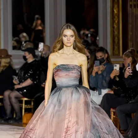 ألوان فساتين خطوبة للبشرة البيضاء من زهير مراد Zuhair Murad