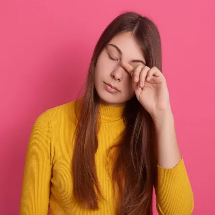 أسباب ألم العين عند الاستيقاظ من النوم (المصدر:Freepik)