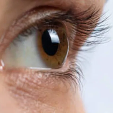 صورة لعين طفل