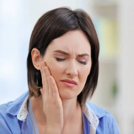 طرق علاج كسر الفك (المصدر: Adope Stock)