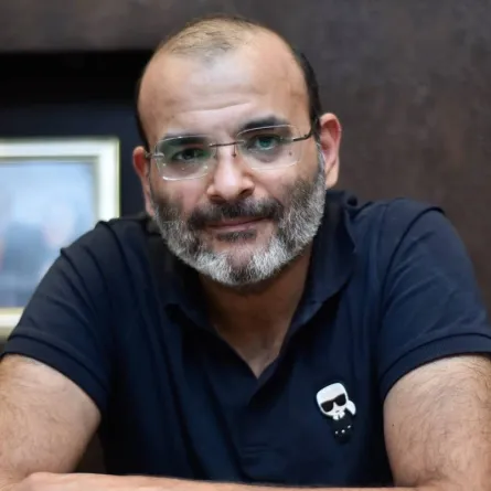 أيمن بهجت قمر - صورة من صفحته على فيسبوك