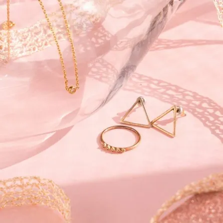 الحلي الذهب