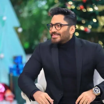 تامر حسني - الصورة من صفحته الرسمية على الفيس بوك