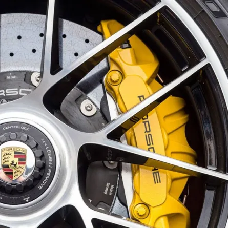 فرامل السيراميك في السيارة إيجابيات وسلبيات 