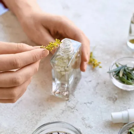 أغلى مكونات العطور