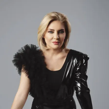 الإعلامية زينة يازجي