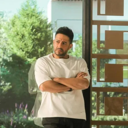 محمد حماقي - الصورة من صفحته الرسمية على الفيس بوك