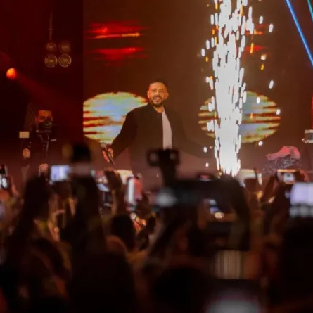 محمد حماقي- الصورة من المركز الاعلامي لـ بنش مارك