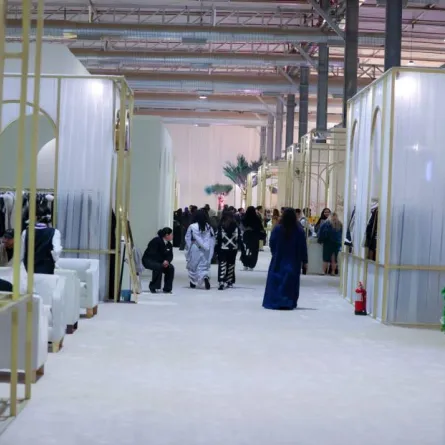 معرض أنا عربية