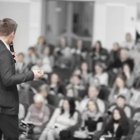 أصول حضور المؤتمرات