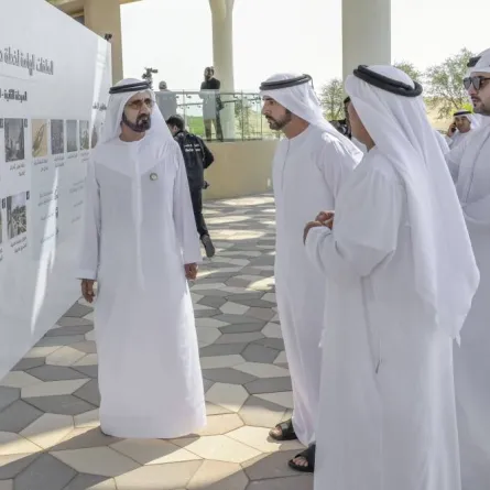 محمد بن راشد يعتمد مشاريع وملفات المرحلة الثانية من خطة دبي الحضرية 2040 - الصورة من واممحمد بن راشد يعتمد مشاريع وملفات المرحلة الثانية من خطة دبي الحضرية 2040 - الصورة من وام