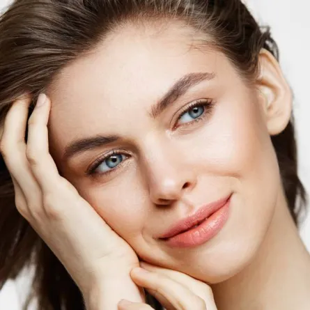 التقشير بالجلوكونولاكتون لبشرة أكثر نعومة Gluconolactone