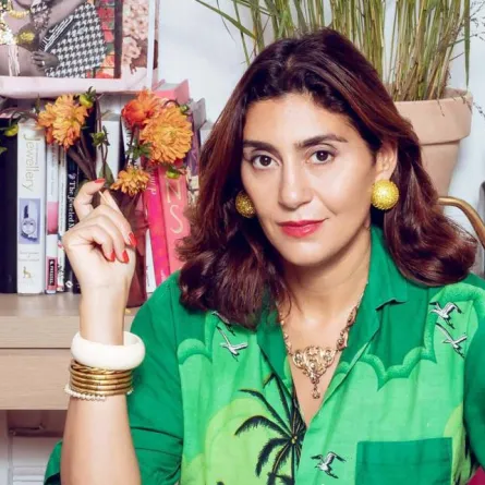 المصممة والفنّانة شروق رحيم: أهوى التعبير عن الترف بعيداً عن التكلّف