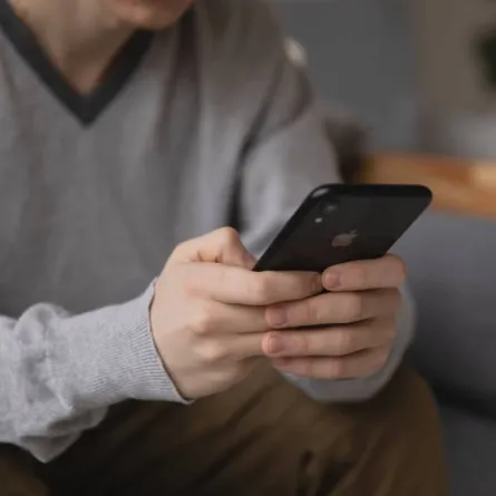  آلية تسجيل المكالمات الهاتفية الهامة على أجهزة أبل - pexels 