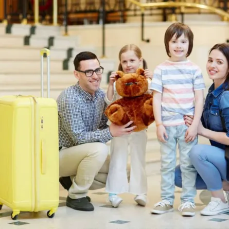  السفر مع العائلة