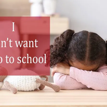 صورة لطفلة تعلن رفضها للمدرسة