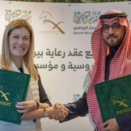 توقيع اتفاقية لجعل "المسار الرياضي" شريكا رياضيا لبطولات الفروسية في قفز الحواجز