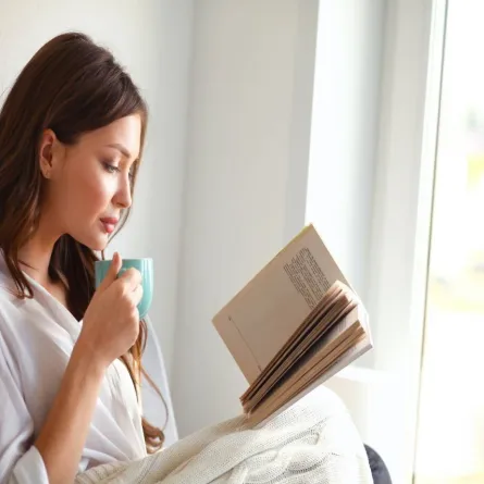 فوائد القراءة على الصحة النفسية (المصدر: Adobe.stock)