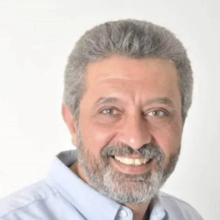 الفنان الراحل هشام الشربيني -الصورة من حساب ريهام عبد الغفور على الفيس بوك