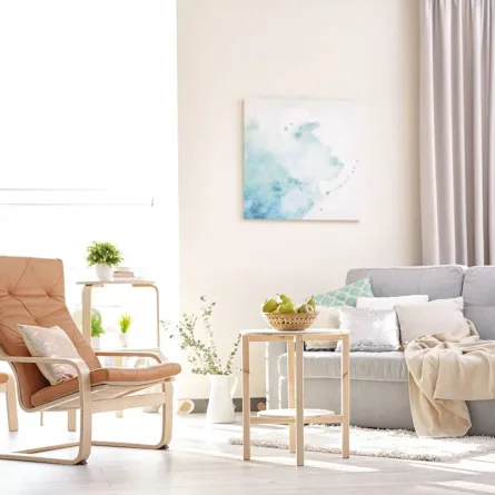 من الضروري التنسيق بين اللوحات وقطع الأثاث الموزعة في المساحة