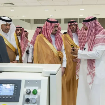 نائب أمير منطقة مكة المكرمة يدشن مبنى عمليات السعودية بمطار الملك عبد العزيز الدولي بجدة