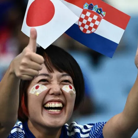 JEWEL SAMAD / AFP/ مشجعة يابانية في كأس العالم قطر 2022