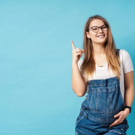 صورة لحامل بالشهر الخامس