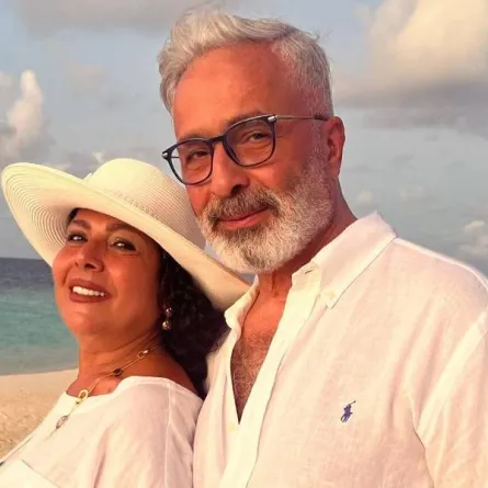 صباح الجزائري وزوجها - الصورة من حسابها على انستغرام 