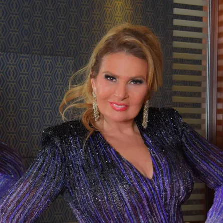 يسرا - الصورة من صفحتها الرسمية على الفيس بوك