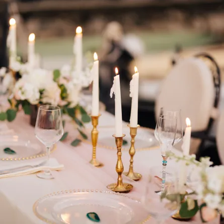 الشمعدانات في حفلات الزفاف
