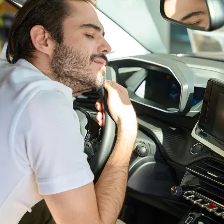 تقنية الكشف عن نعاس السائق