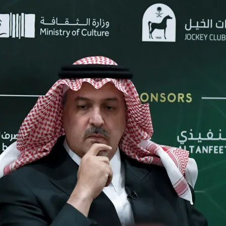 الأمير بندر بن خالد الفيصل رئيس مجلس إدارة هيئة الفروسية ورئيس مجلس إدارة نادي سباقات الخيل