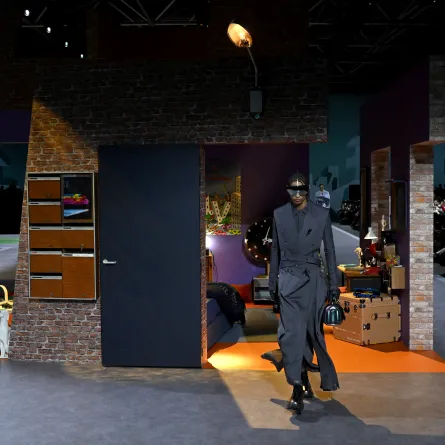 A model presents a creation from the Menswear Ready-to-wear Fall-Winter 2023-2024 collection for Louis Vuitton at Paris fashion week on January 19, 2023. Emmanuel DUNAND / AFP