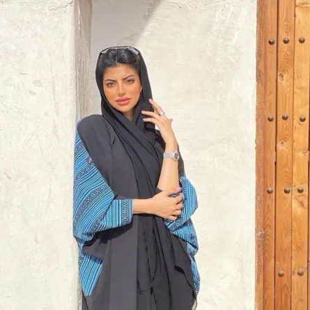 شهد الزهراني بعباية السدو-الصورة من حسابها على انستغرام 