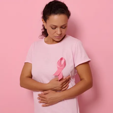 كيف تعرفين أنك مصابة بمرض سرطان الثدي؟.. علامات دالّة