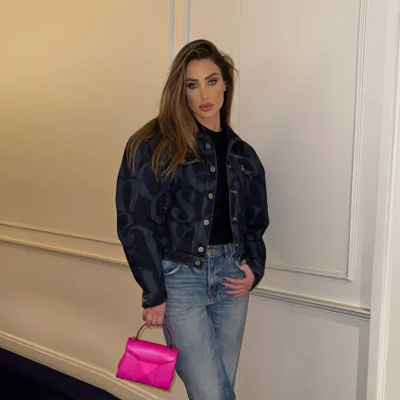  أنابيلا هلال- الصورة من حسابها على انستغرام