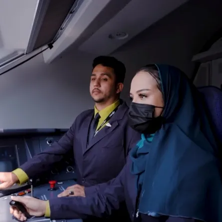 رسميا.. اعتماد 32 قائدة سعودية لقيادة قطار الحرمين السريع - الصورة من حساب مؤسسة الخطوط الحديدية السعودية على تويتر