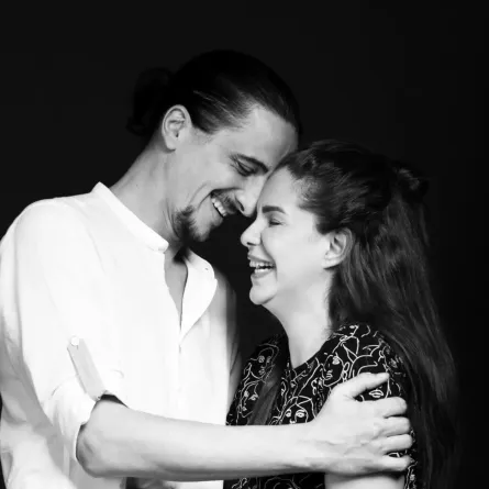 دنيا عبد العزيز وزوجها من أحدث جلسة تصوير - الصورة من حسابها على انستغرام