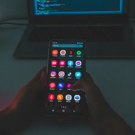 خبراء يتوقعون انهيار منصة تويتر ونجاح TikTok في عام 2023 -  الصورة من unsplash