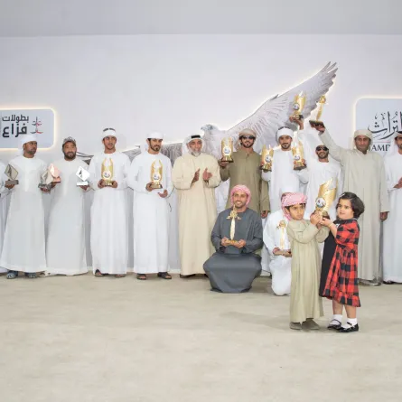 بطولة فزاع للصيد بالصقور- الصورة من مركز حمدان بن محمد لإحياء التراث 