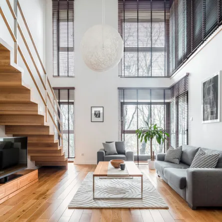 جاذبية السلالم الداخلية