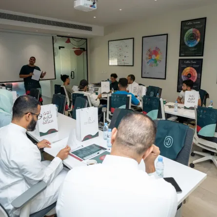 مجتمع جميل السعودية تحتفل بتخريج الدفعة الأولى من برنامج إعداد القهوة