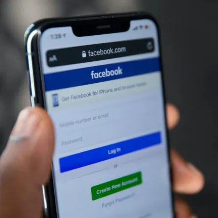 موقع فيسبوك